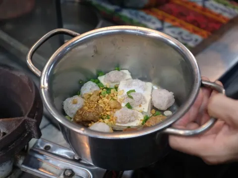 Lẩu tam tinh hơn 40 năm của người Hẹ khu Chợ Lớn