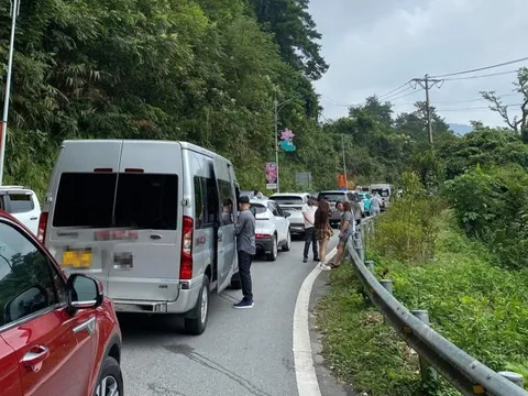 Một kỳ nghỉ tắc đường và 'đông không tưởng' ở miền Bắc