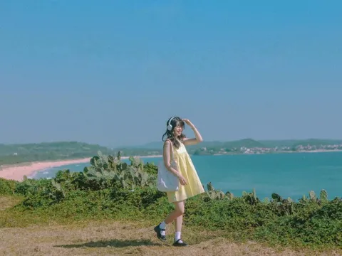 Điểm check-in 'Tôi thấy hoa vàng trên cỏ xanh' ngừng đón khách