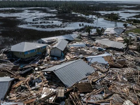 Bão Helene 'thổi bay' mùa du lịch nước Mỹ