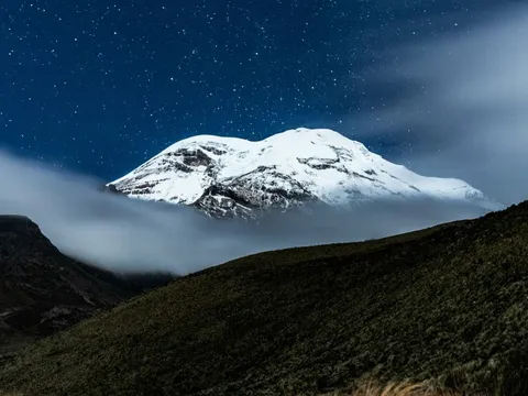 Ngọn núi cao hơn cả Everest