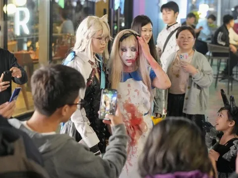 Đêm Halloween bất ổn ở Thượng Hải