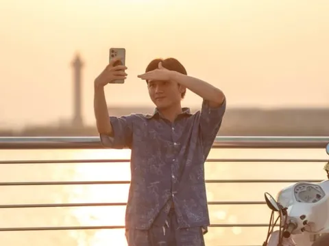 Đổ xô 'săn' ảnh hoàng hôn đẹp nhất châu lục tại Hạ Long