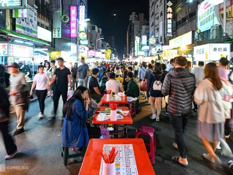 Khám phá hai chợ đêm nổi tiếng ở Cao Hùng