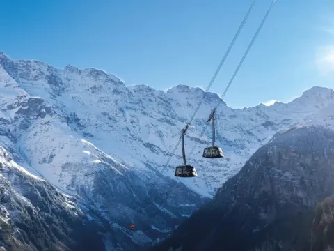 Cáp treo dốc thẳng đứng ở Thụy Sĩ