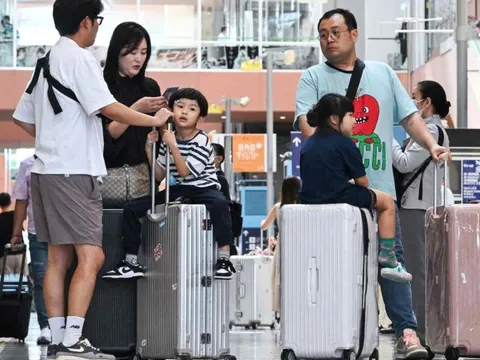 Nhật Bản nới visa kéo khách Trung Quốc nhà giàu