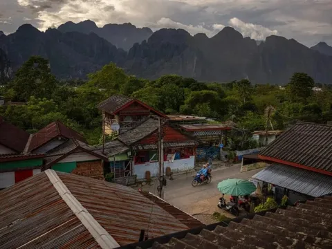 Du lịch Lào có gì để 'đổi vận' đìu hiu?
