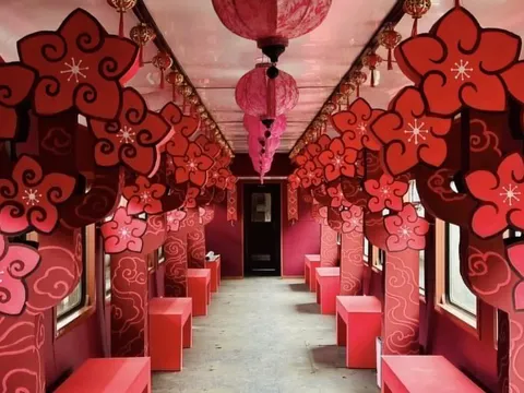 Thêm chuyến tàu chạy xuyên giao thừa Hà Nội - TP.HCM