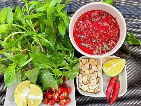 Tiết canh vào danh sách 100 món tệ nhất thế giới 2025