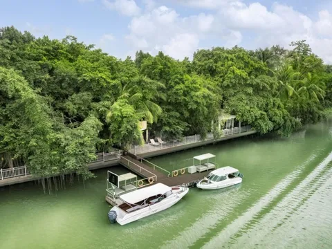 Khu nghỉ dưỡng như khu rừng nhiệt đới ven sông Sài Gòn