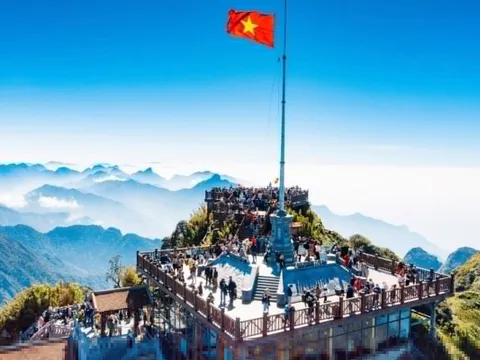 Fansipan - điểm đến không thể bỏ lỡ dịp Tết Nguyên Đán Ất Tỵ