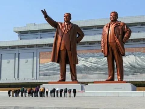 Mở tour du lịch đến Triều Tiên mừng sinh nhật lãnh đạo Kim Jong II