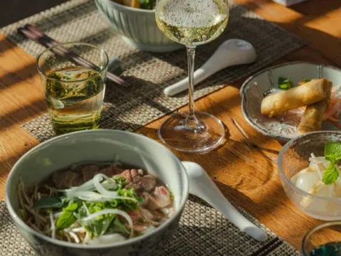 Khách Australia ví chợ Việt giống 'thiên đường lẫn show kinh dị'