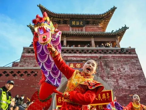 Lễ hội đèn lồng rực rỡ khắp Trung Quốc