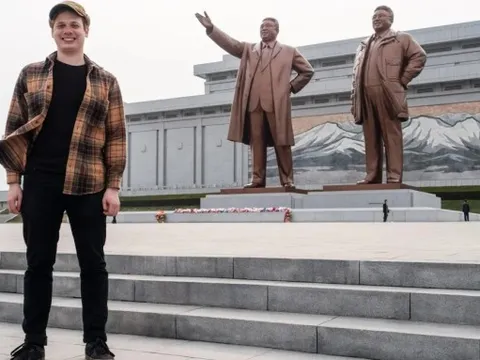 Khách Mỹ chi 250.000 USD mua quốc tịch để được đến Triều Tiên