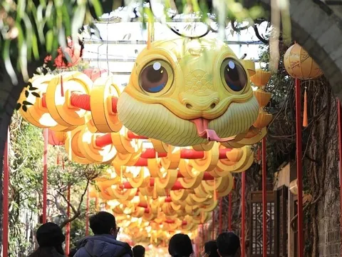 Thấy gì từ visa ngày càng dễ dàng của Trung Quốc?