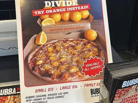 Phẫn nộ vì món pizza phủ cam