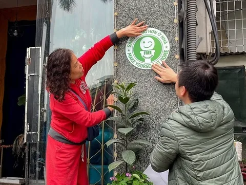Thí điểm nhà vệ sinh miễn phí tại nhiều hàng quán Hà Nội
