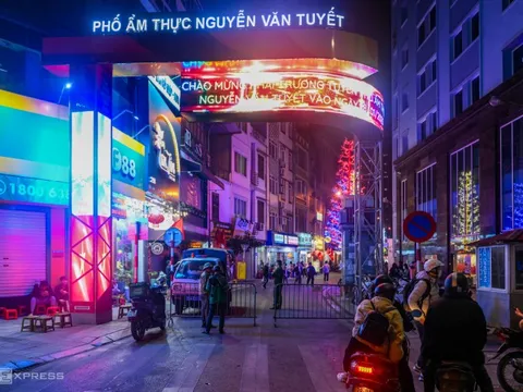 Phố ẩm thực mới 'khai sinh' ở Hà Nội ế khách