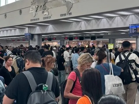 Nhiều chuyến bay đến/đi từ Tân Sơn Nhất, Côn Đảo bị hạn chế