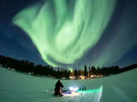 Cảnh kinh ngạc về bắc cực quang