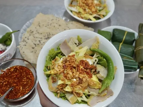 Quán phá lấu trộn 30 năm ở Đà Nẵng