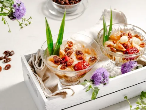 Công thức chè dưỡng nhan, táo tàu và nho khô California