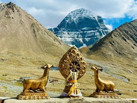 Tour hành hương đến núi Kailash của Migola Travel