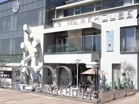 Trải nghiệm ăn tối 'ngoài vũ trụ'