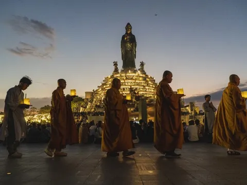 Bên trong những ngôi chùa tôn trí xá lợi Đức Phật tại Vesak 2025