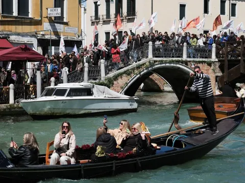 'Thành phố nổi' Venice đang chìm