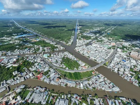 TP Ngã Bảy nơi hội tụ 7 dòng sông ở miền Tây