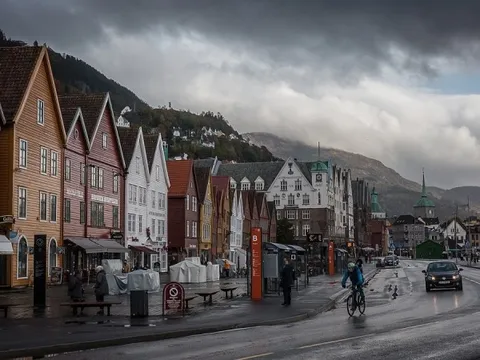 Thành phố mưa 240 ngày mỗi năm