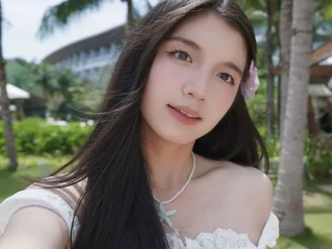 Ảnh du lịch Nha Trang gây chú ý của nữ chiến sĩ diễu binh