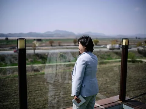 Quán cà phê sát biên giới Hàn Quốc - Triều Tiên