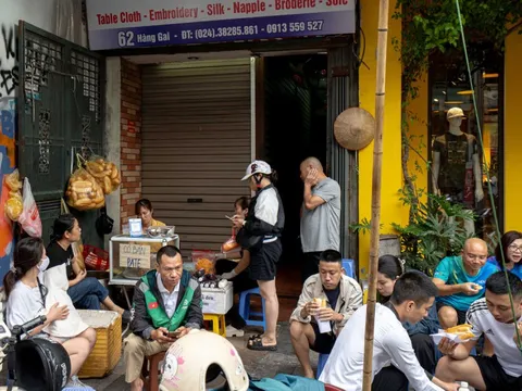 Bánh mì 12.000 đồng ở phố cổ Hà Nội