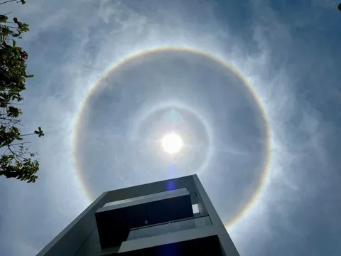 Bất ngờ nhìn 'hào quang' mặt trời ở Quảng Ngãi, Lạng Sơn