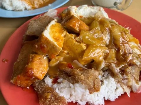 Quán cơm cà ri hơn 30 năm ở khu Geylang đóng cửa