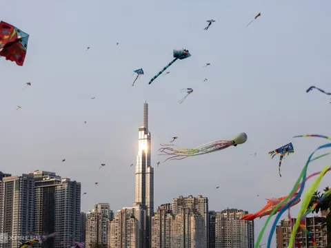 Đồng diều tại trung tâm TP HCM nhộn nhịp cuối tuần