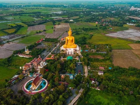 Tượng Phật cao lớn nhất Thái Lan
