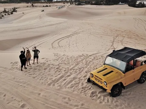 Tạm dừng dịch vụ xe Jeep ở Bàu Trắng sau tai nạn chết người