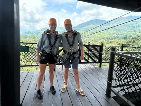 Cuộc sống không như mơ ở 'thiên đường'