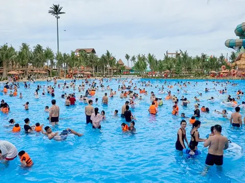 'Tránh nóng' tại Sun World Sầm Sơn với giá vé từ 199.000 đồng