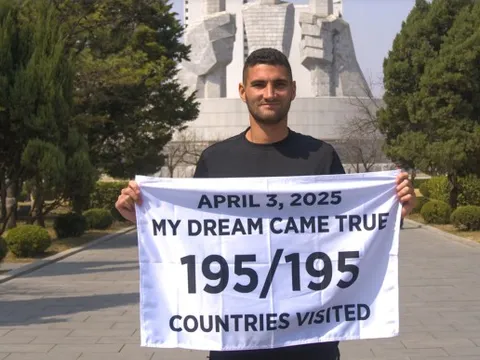 Từ mắc OCD thành người trẻ nhất đi khắp thế giới