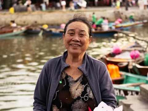 Gần 2 tháng khách Nga 'săn' ảnh người Hội An