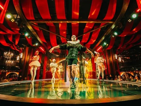 Bà Nà Hills có show diễn dành cho du khách từ 18 tuổi