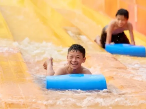 Vui chơi thả ga tại công viên nước Hà Nam với combo từ 240.000 đồng