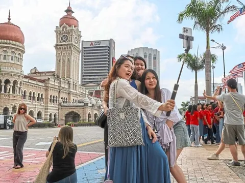 Trung Quốc và Malaysia miễn thị thực song phương