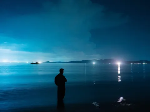Cô Tô khác lạ lúc 2h sáng