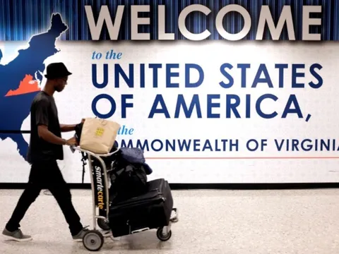 Phí 'toàn vẹn thị thực' giá 250 USD của Mỹ là gì?